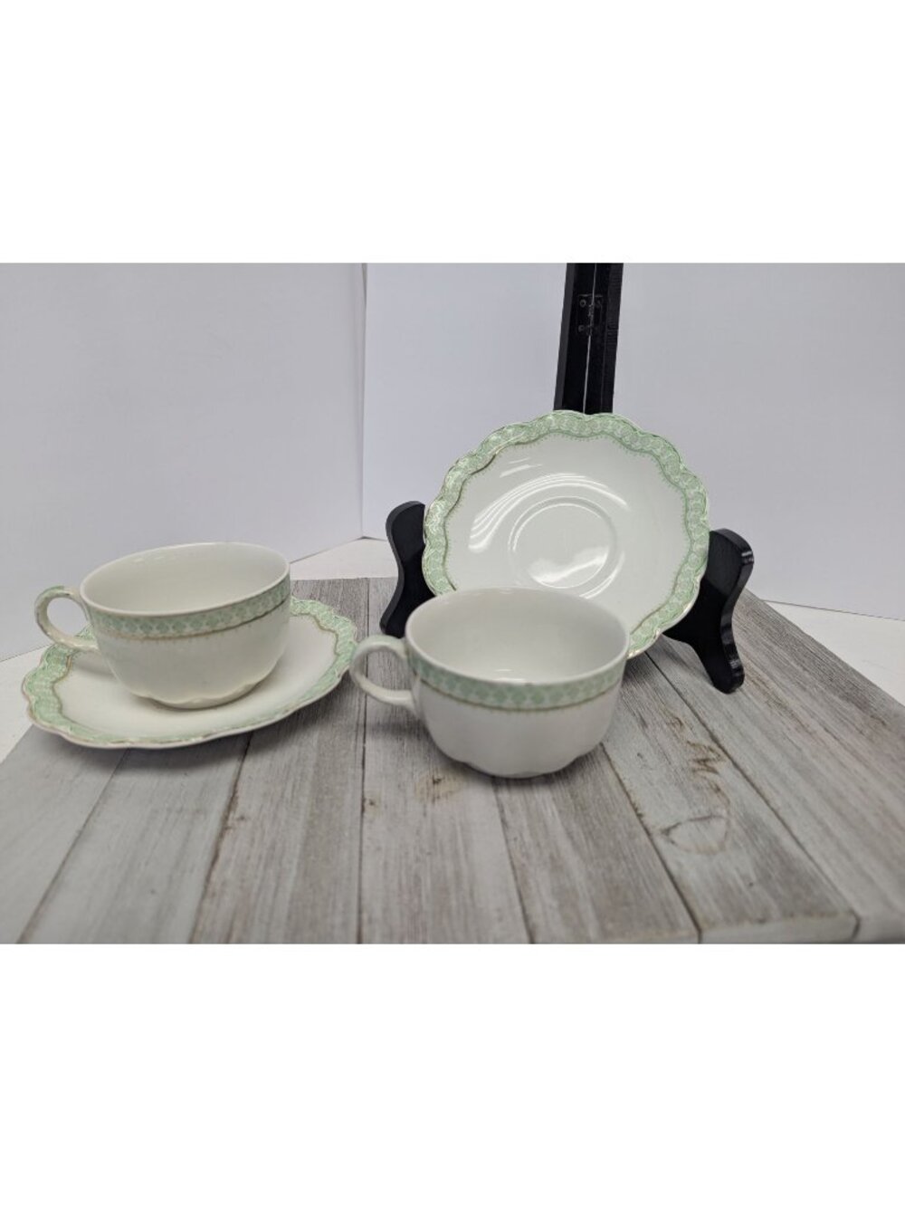 Johnson Bros Ruth #1 Cups & Saucers Set of 2 Green Gold Bone China
